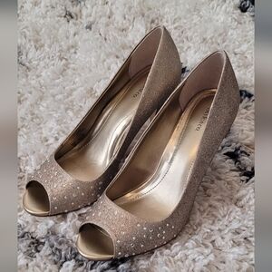 STYLE & CO. Monaee Champagne GLITTER Rhinestone ACCENT Peeptoe HEELS size 7M